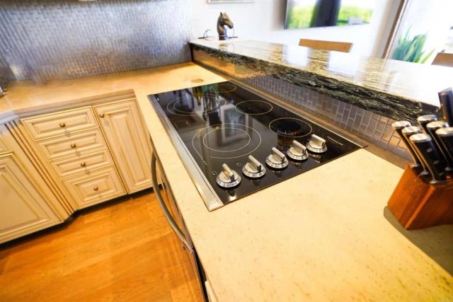 190 Del Mar Shores 71, Solana Beach, CA 92075