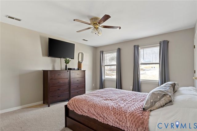 14205 Sonnenburg Dr, Chester, VA 23831