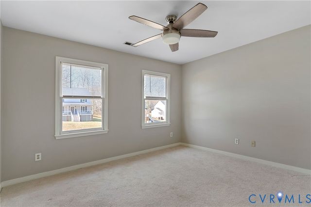 14205 Sonnenburg Dr, Chester, VA 23831