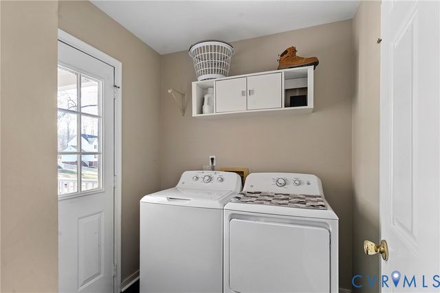 14205 Sonnenburg Dr, Chester, VA 23831