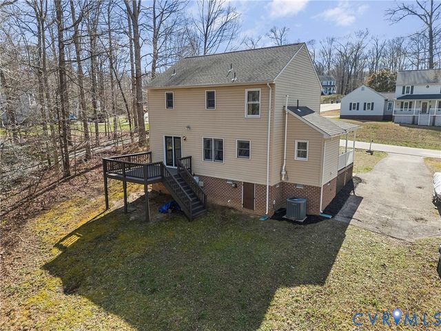 14205 Sonnenburg Dr, Chester, VA 23831