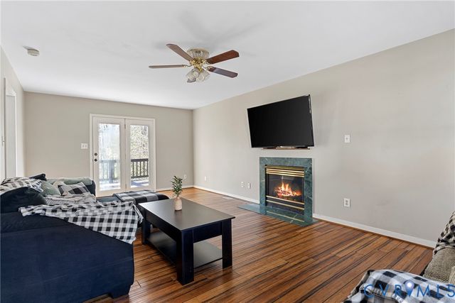 14205 Sonnenburg Dr, Chester, VA 23831