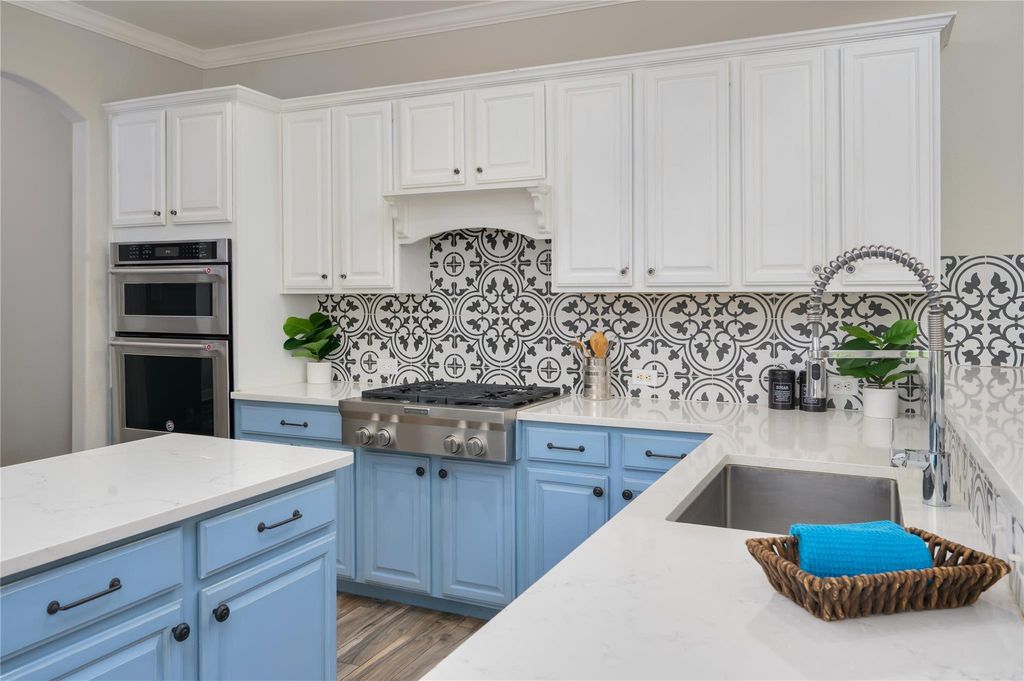 21 Green Terrace CV, Lakeway, TX 78734