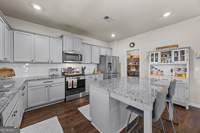 489 Azalea Bloom Drive, Loganville, GA 30052