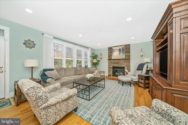 5715 LONE OAK DR, Bethesda, MD 20814