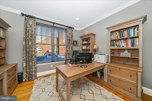 5715 LONE OAK DR, Bethesda, MD 20814