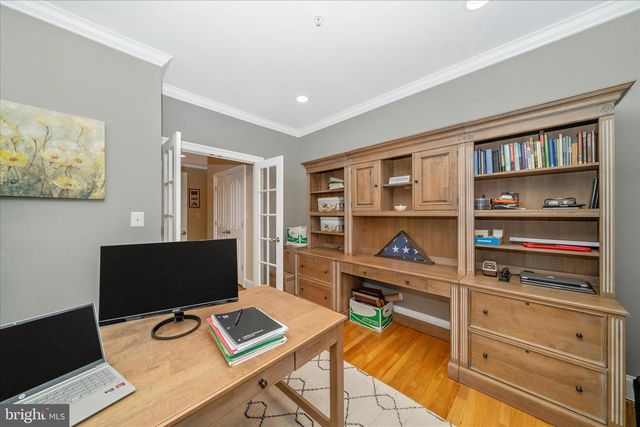 5715 LONE OAK DR, Bethesda, MD 20814