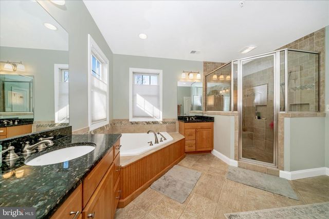 5715 LONE OAK DR, Bethesda, MD 20814