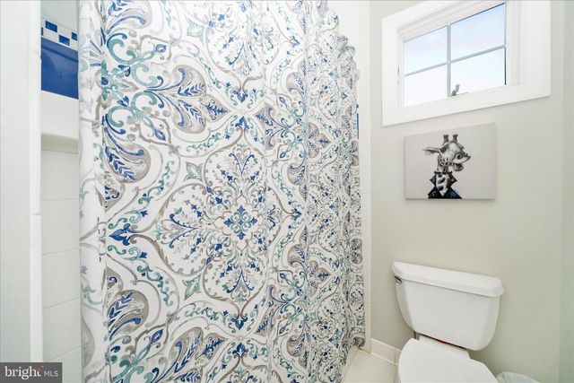 5715 LONE OAK DR, Bethesda, MD 20814