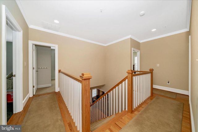 5715 LONE OAK DR, Bethesda, MD 20814