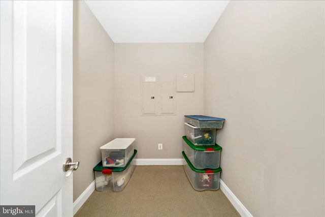 5715 LONE OAK DR, Bethesda, MD 20814