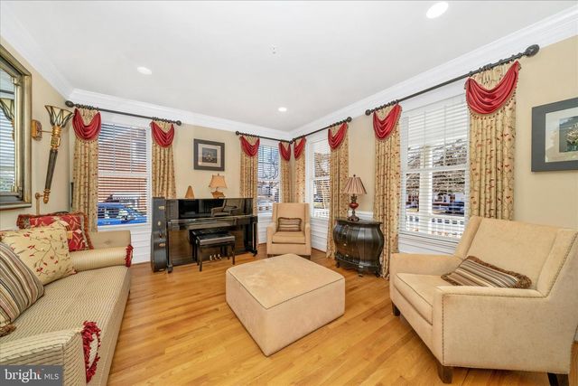 5715 LONE OAK DR, Bethesda, MD 20814