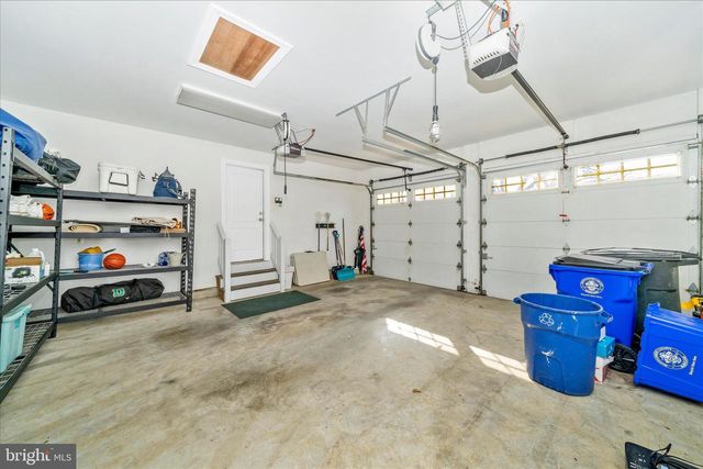 5715 LONE OAK DR, Bethesda, MD 20814