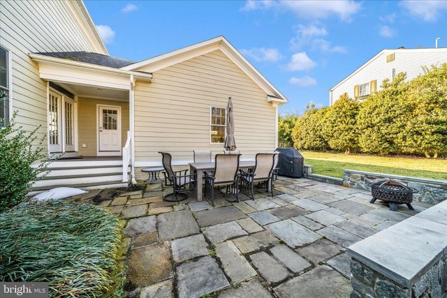 5715 LONE OAK DR, Bethesda, MD 20814