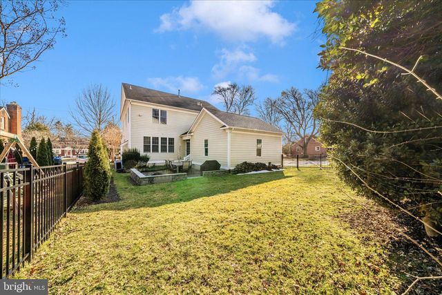 5715 LONE OAK DR, Bethesda, MD 20814