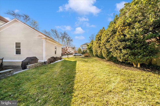 5715 LONE OAK DR, Bethesda, MD 20814