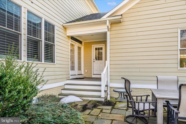 5715 LONE OAK DR, Bethesda, MD 20814