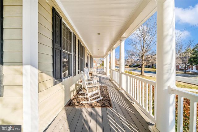 5715 LONE OAK DR, Bethesda, MD 20814