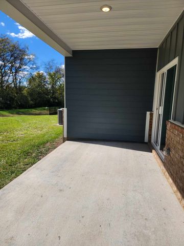 2021 Holmesburg Pvt Cir, Gallatin, TN 37066