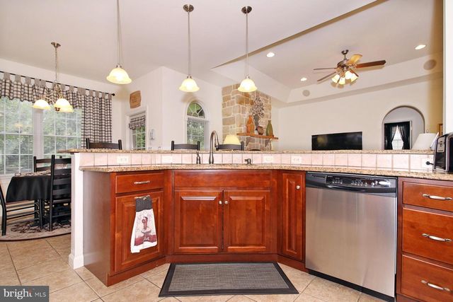 33 STRATHFORD DR L-0026 DR, Lebanon, PA 17042