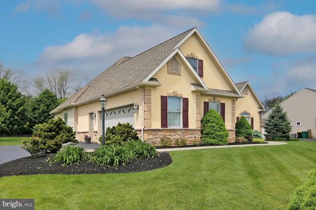 33 STRATHFORD DR L-0026 DR, Lebanon, PA 17042