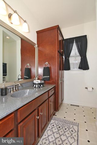 33 STRATHFORD DR L-0026 DR, Lebanon, PA 17042