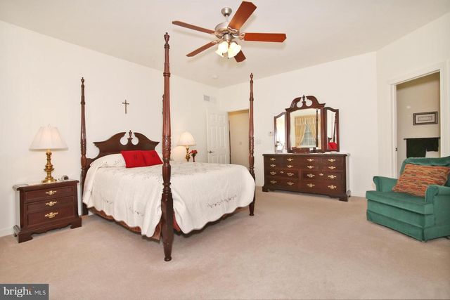 33 STRATHFORD DR L-0026 DR, Lebanon, PA 17042