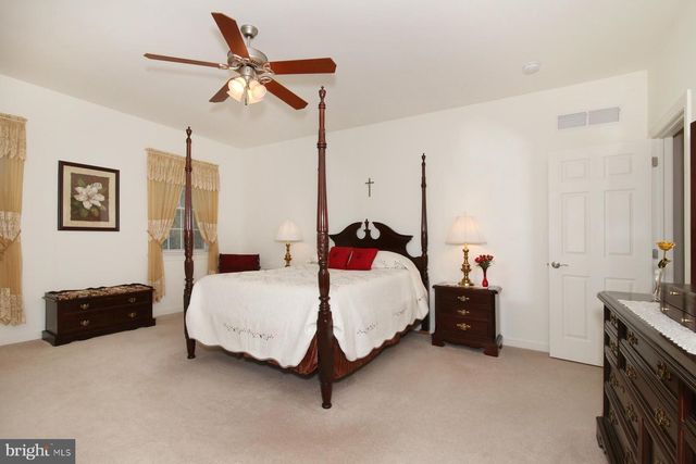 33 STRATHFORD DR L-0026 DR, Lebanon, PA 17042