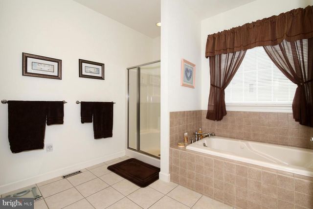 33 STRATHFORD DR L-0026 DR, Lebanon, PA 17042