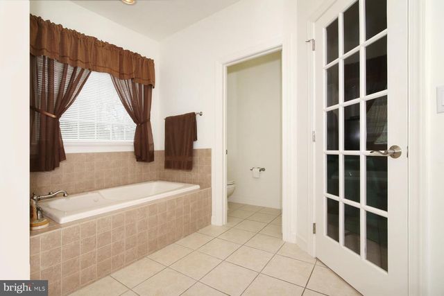 33 STRATHFORD DR L-0026 DR, Lebanon, PA 17042