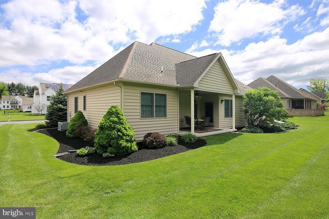 33 STRATHFORD DR L-0026 DR, Lebanon, PA 17042