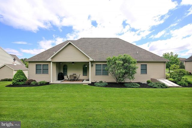 33 STRATHFORD DR L-0026 DR, Lebanon, PA 17042