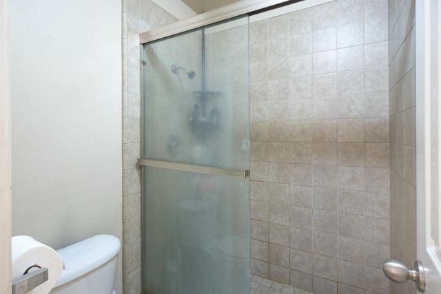 1855 Vartikian Avenue, Clovis, CA 93611