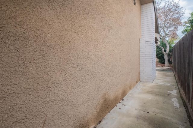 1855 Vartikian Avenue, Clovis, CA 93611