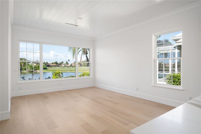 4805 Saint James Avenue, Vero Beach, FL 32967