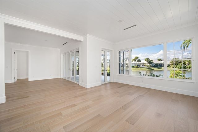 4805 Saint James Avenue, Vero Beach, FL 32967