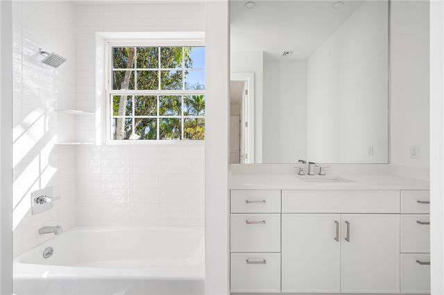 4805 Saint James Avenue, Vero Beach, FL 32967