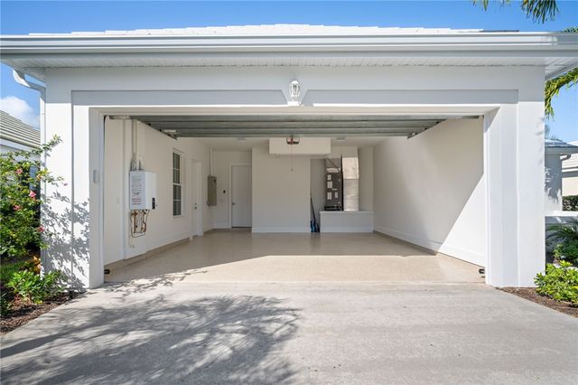 4805 Saint James Avenue, Vero Beach, FL 32967