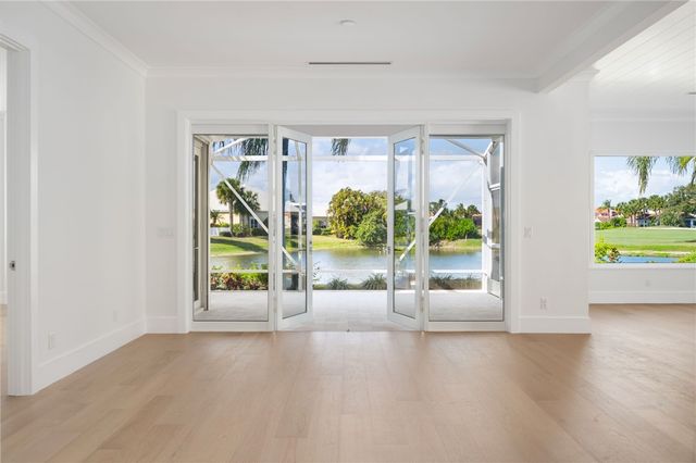 4805 Saint James Avenue, Vero Beach, FL 32967