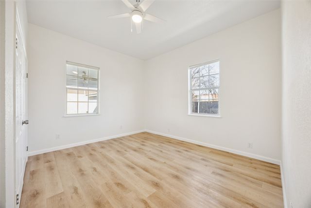 915 Centre Street, Dallas, TX 75208