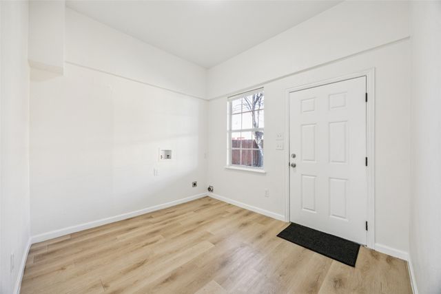 915 Centre Street, Dallas, TX 75208