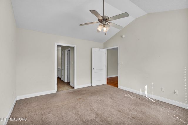 165 River Garden Court, Sevierville, TN 37862