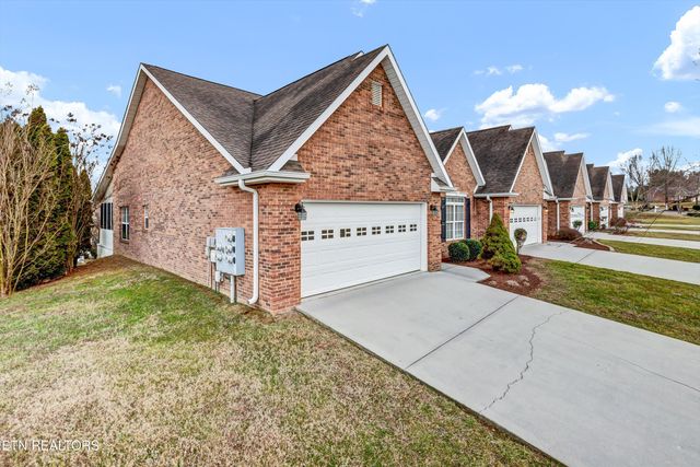 165 River Garden Court, Sevierville, TN 37862