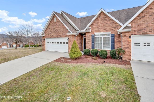165 River Garden Court, Sevierville, TN 37862