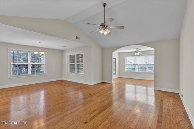 165 River Garden Court, Sevierville, TN 37862