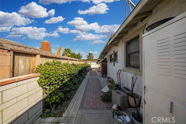 9279 Indiana Avenue, Riverside, CA 92503