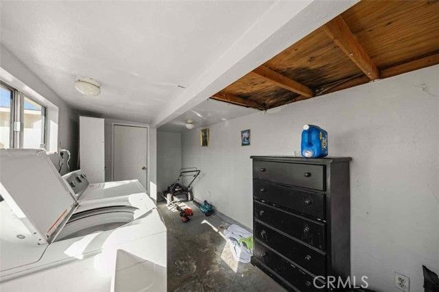 9279 Indiana Avenue, Riverside, CA 92503