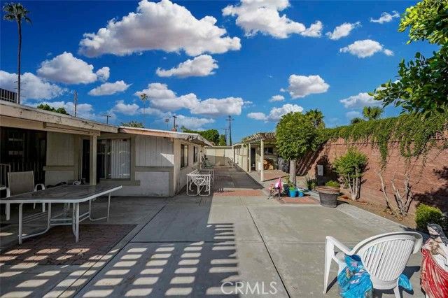 9279 Indiana Avenue, Riverside, CA 92503