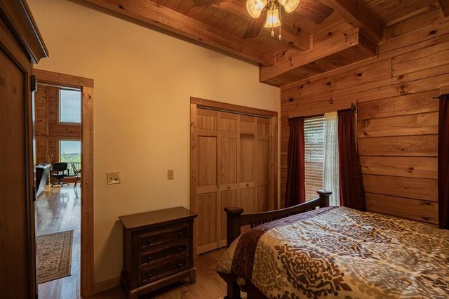 71 S Hidden Valley Drive, Ellijay, GA 30536