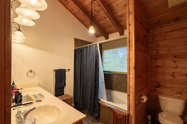 71 S Hidden Valley Drive, Ellijay, GA 30536